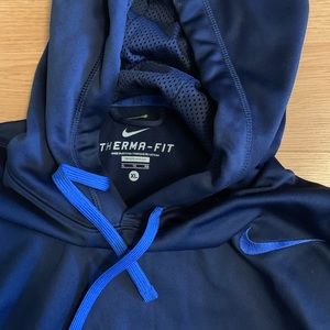 Nike Shirts - Nike Sweatshirt therma fit Nike Shirts - Nike Sweatshirt therma fit
